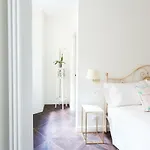 Alessia's Place Πανσιόν 4*