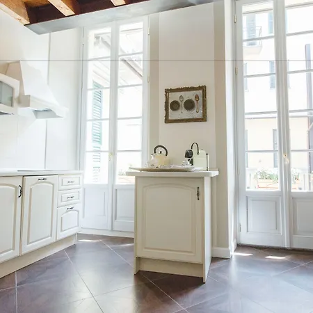 Alessia's Place 4*