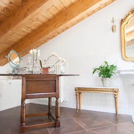 أليسياس بليس بيت ضيافة 4*