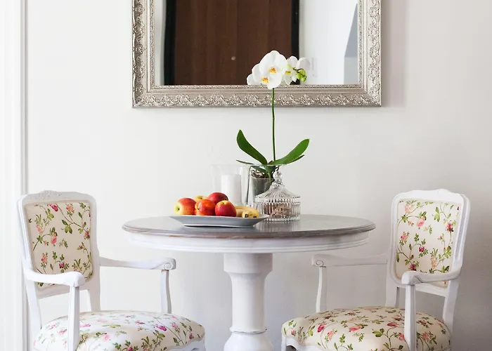 Πανσιόν Alessia's Place 4*