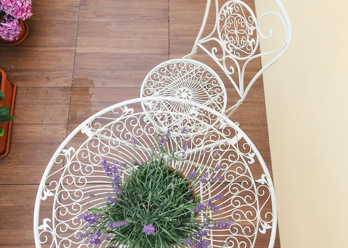 Πανσιόν Alessia's Place 4*