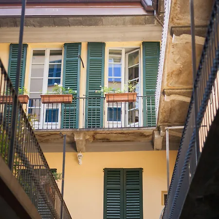 阿列西亚公寓 招待所 4*